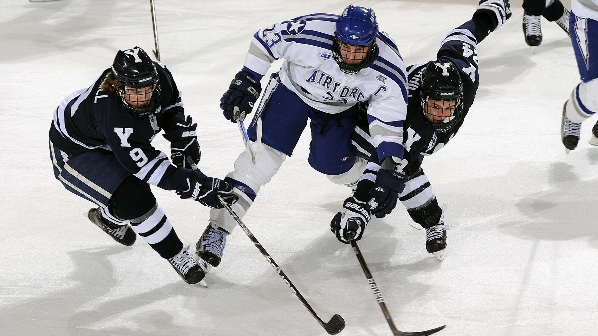 欧冠半决赛之夜，文班亚马关键战不手软，当篮球天才在足球圣殿加冕